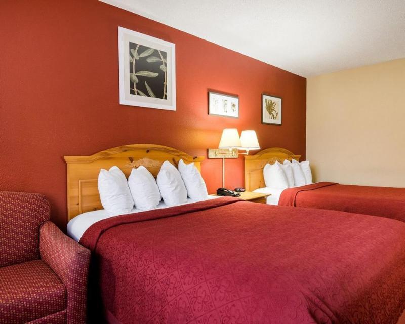 Quality Inn I-70 at Wanamaker Topeka Bagian luar foto