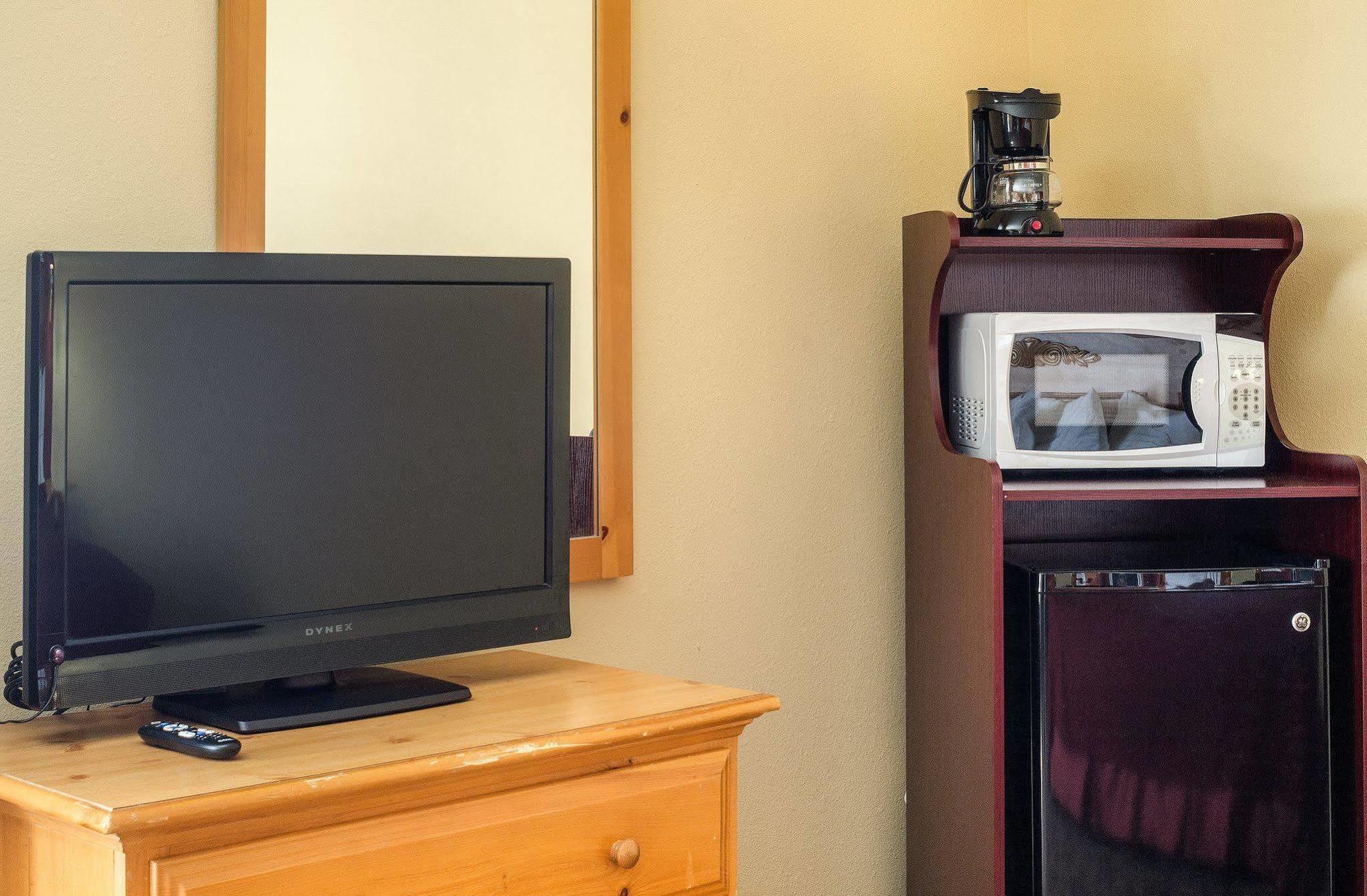 Quality Inn I-70 at Wanamaker Topeka Bagian luar foto