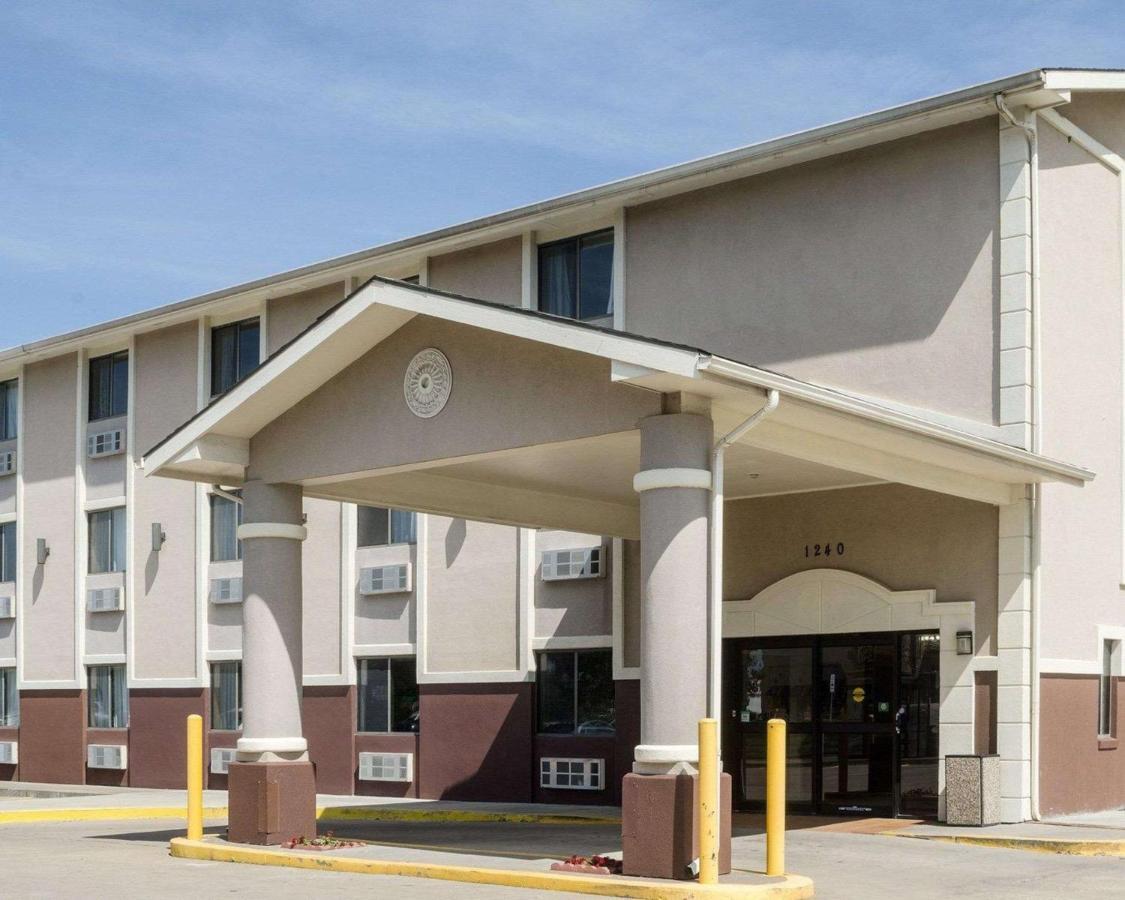 Quality Inn I-70 at Wanamaker Topeka Bagian luar foto